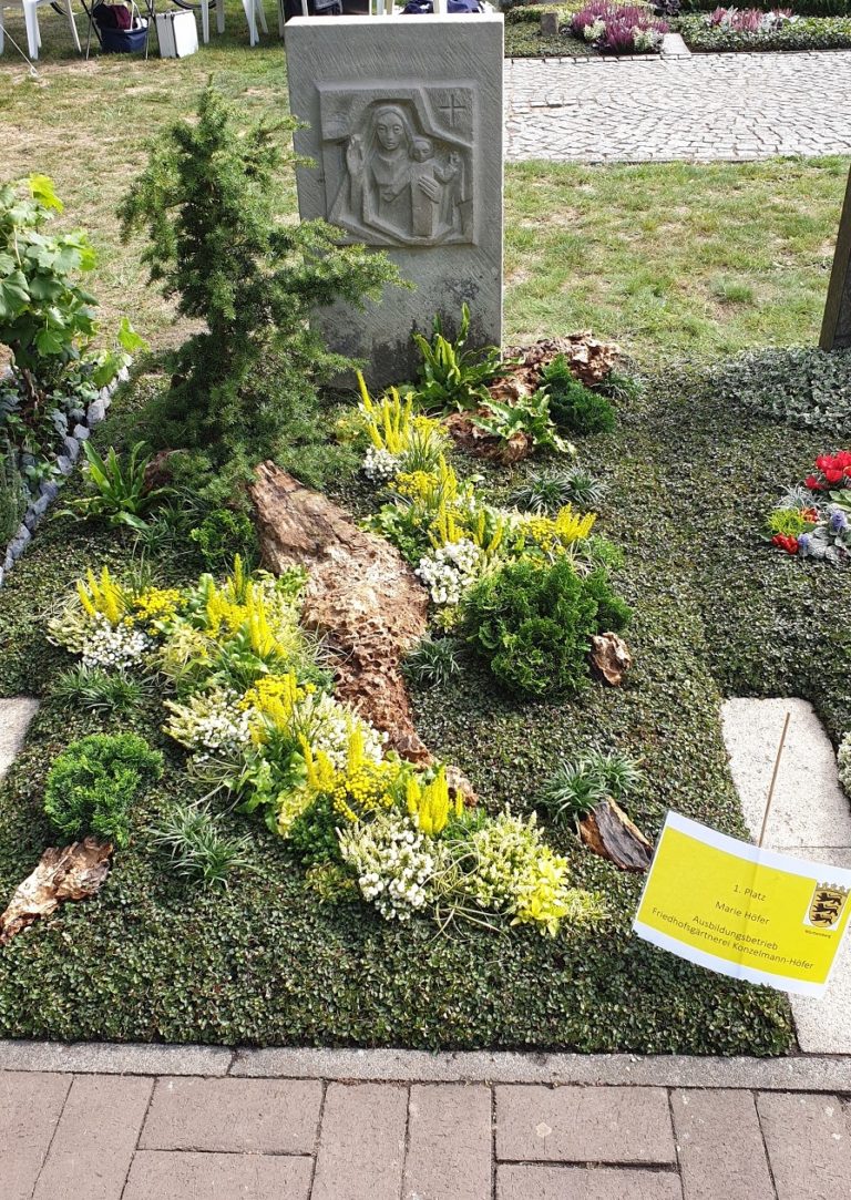 Kultursubstrate Draußen Produkt Friedhof1