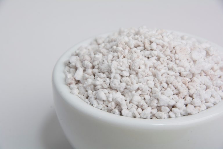 Rohstoffe Minerale Produkt Perlite (2-6 mm)